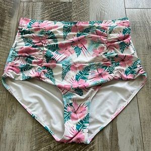 High waisted Bikini bottoms